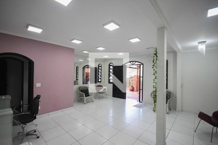Sala 1 de casa para alugar com 4 quartos, 229m² em Super Quadra Morumbi, São Paulo
