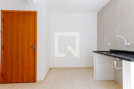 Sala e Cozinha de casa de condomínio para alugar com 1 quarto, 30m² em Vila Irmãos Arnoni, São Paulo