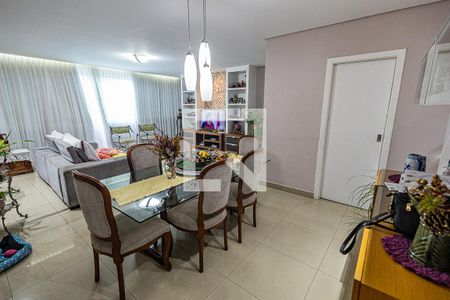 Sala de apartamento à venda com 4 quartos, 210m² em Jaraguá, Belo Horizonte