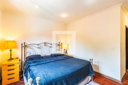 Casa à venda com 540m², 5 quartos e 2 vagas Casa à venda com 540m², 5 quartos e 2 vagasSuite 01