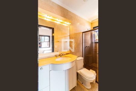 Casa à venda com 540m², 5 quartos e 2 vagas Casa à venda com 540m², 5 quartos e 2 vagasSuite 02 - Banheiro