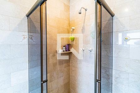 Casa à venda com 540m², 5 quartos e 2 vagas Casa à venda com 540m², 5 quartos e 2 vagasSuite 01 - Banheiro