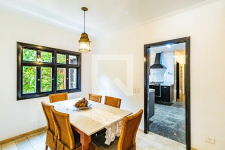 Casa à venda com 540m², 5 quartos e 2 vagas Casa à venda com 540m², 5 quartos e 2 vagasCopa