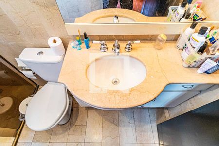 Casa à venda com 540m², 5 quartos e 2 vagas Casa à venda com 540m², 5 quartos e 2 vagasSuite 03 - Banheiro