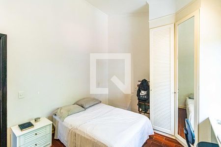 Casa à venda com 540m², 5 quartos e 2 vagas Casa à venda com 540m², 5 quartos e 2 vagasSuite 04