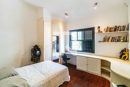 Casa à venda com 540m², 5 quartos e 2 vagas Casa à venda com 540m², 5 quartos e 2 vagasSuite 04