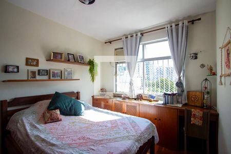 Suíte de apartamento à venda com 2 quartos, 80m² em Icaraí, Niterói