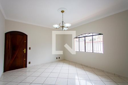 Sala de casa para alugar com 3 quartos, 200m² em Parque Marajoara, Santo André