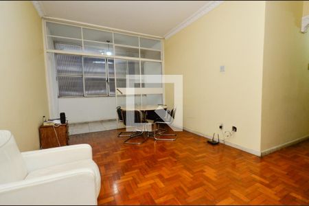 Sala de apartamento para alugar com 3 quartos, 110m² em Centro, Belo Horizonte