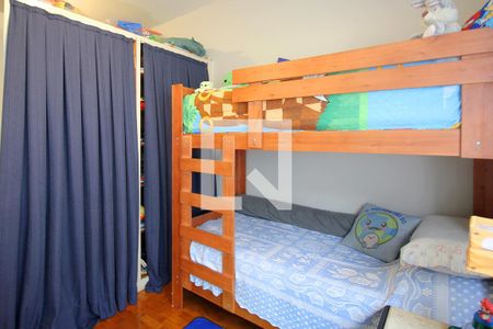 Quarto 2 de apartamento à venda com 2 quartos, 80m² em Santo Antônio, Belo Horizonte