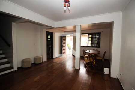 Sala de casa de condomínio à venda com 5 quartos, 150m² em Tristeza, Porto Alegre