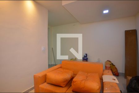 Sala de casa para alugar com 1 quarto, 50m² em Vila da Penha, Rio de Janeiro