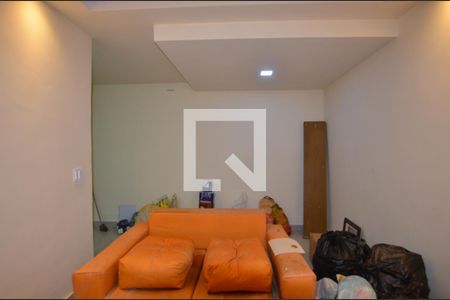 Sala de casa para alugar com 1 quarto, 50m² em Vila da Penha, Rio de Janeiro