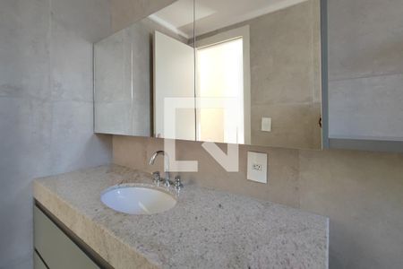 Banheiro Suíte de apartamento à venda com 1 quarto, 51m² em Cambuí, Campinas