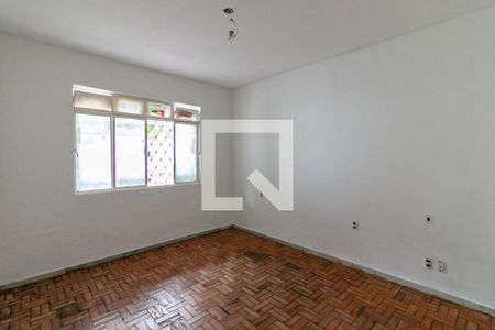 Quarto 1 de casa para alugar com 3 quartos, 300m² em Alto Caiçaras, Belo Horizonte