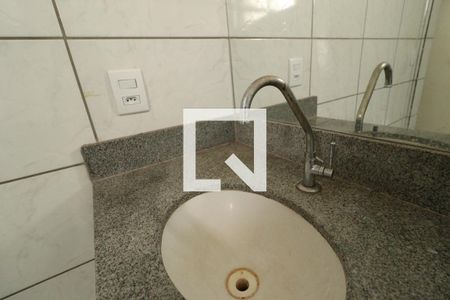 Banheiro de casa para alugar com 3 quartos, 100m² em Martins, Uberlândia