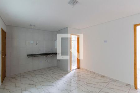 Sala e Cozinha Integrada  de apartamento para alugar com 1 quarto, 31m² em Vila Ré, São Paulo