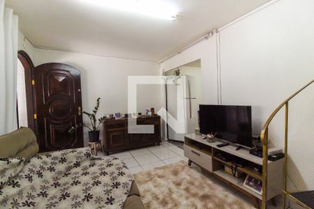 Sala de casa à venda com 3 quartos, 120m² em Conjunto Residencial José Bonifácio, São Paulo