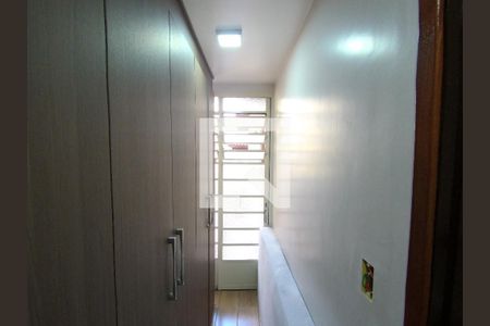 Closet da suíte de casa à venda com 3 quartos, 100m² em Vila Milton, Guarulhos