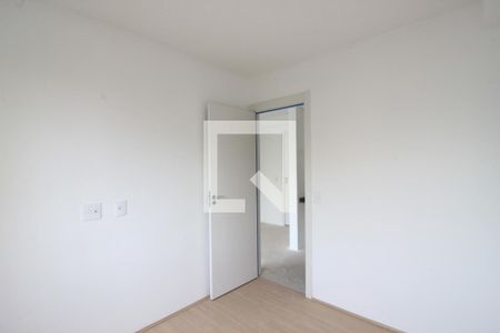 Quarto 2 de apartamento para alugar com 1 quarto, 34m² em Parque Industrial Tomas Edson, São Paulo