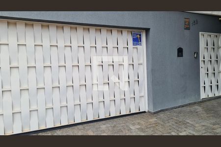 Casa à venda com 286m², 4 quartos e 4 vagas Casa à venda com 286m², 4 quartos e 4 vagasFachada