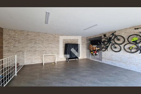 Casa à venda com 286m², 4 quartos e 4 vagas Casa à venda com 286m², 4 quartos e 4 vagasGaragem