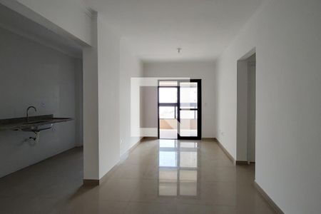 Sala de apartamento para alugar com 2 quartos, 72m² em Nova Mirim, Praia Grande