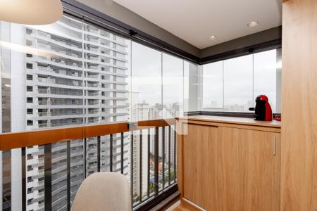 Varanda de kitnet/studio para alugar com 1 quarto, 25m² em Brooklin Paulista, São Paulo