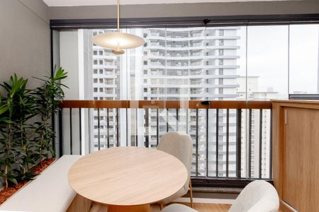 Varanda de kitnet/studio para alugar com 1 quarto, 25m² em Brooklin Paulista, São Paulo