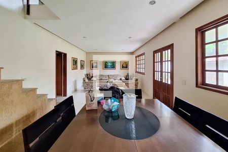 Sala 1 de casa para alugar com 5 quartos, 350m² em Engenho do Mato, Niterói