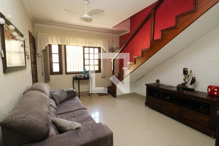 Sala 1 de casa à venda com 4 quartos, 166m² em Hípica, Porto Alegre