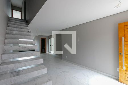 Sala de casa à venda com 3 quartos, 170m² em Planalto, Belo Horizonte