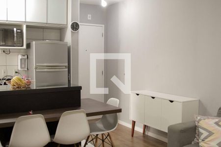 Sala de apartamento para alugar com 2 quartos, 55m² em Km 18, Osasco