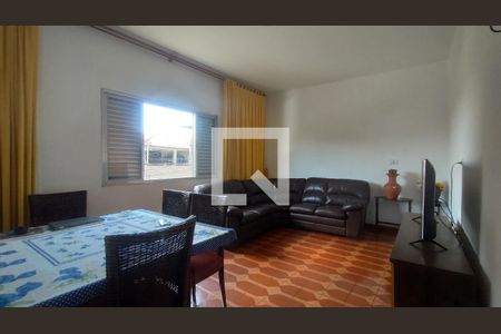Sala de casa para alugar com 3 quartos, 250m² em Jardim Miriam, São Paulo
