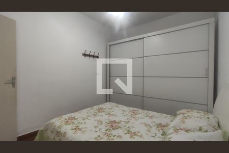 Quarto 2 de casa à venda com 3 quartos, 250m² em Jardim Miriam, São Paulo