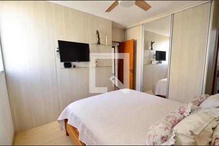 Quarto de apartamento para alugar com 3 quartos, 100m² em Sagrada Família, Belo Horizonte