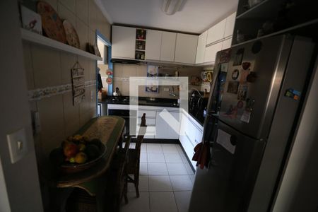 Cozinha de apartamento à venda com 2 quartos, 60m² em Jardim Monte Kemel, São Paulo