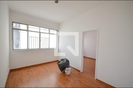 Sala de apartamento para alugar com 1 quarto, 32m² em Tijuca, Rio de Janeiro