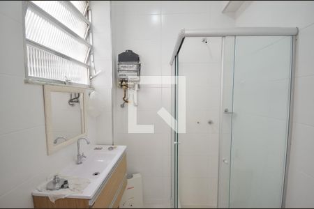 Banheiro de apartamento para alugar com 1 quarto, 32m² em Tijuca, Rio de Janeiro