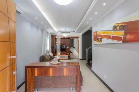 Sala de casa à venda com 3 quartos, 258m² em Renascença, Belo Horizonte