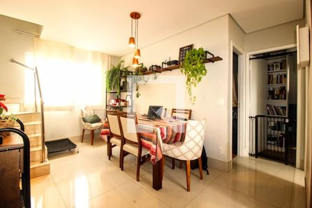 Sala de apartamento à venda com 3 quartos, 95m² em Nova Suíça, Belo Horizonte