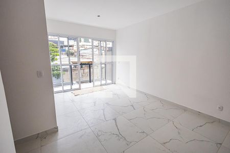 Apartamento à venda com 131m², 2 quartos e 2 vagasSala