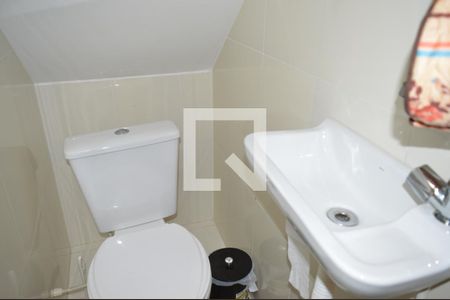 Lavabo  de casa à venda com 3 quartos, 190m² em Santa Helena, Contagem