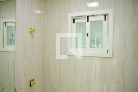 Lavabo de casa de condomínio para alugar com 3 quartos, 250m² em São Paulo Ii, Cotia