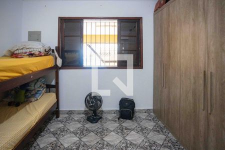 Quarto 1 de casa à venda com 7 quartos, 250m² em Taboão, Diadema