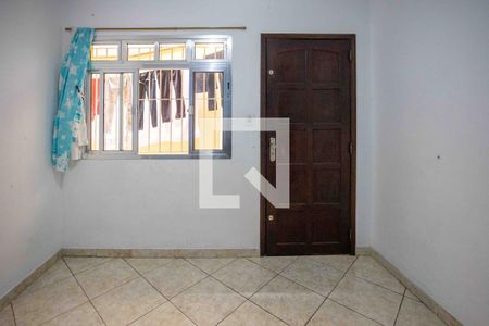 Sala de casa à venda com 7 quartos, 250m² em Taboão, Diadema