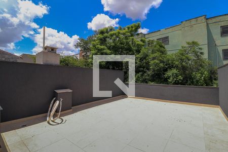 Casa à venda com 210m², 3 quartos e 4 vagas Casa à venda com 210m², 3 quartos e 4 vagasTerraço fundos
