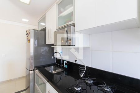 Cozinha de apartamento à venda com 3 quartos, 56m² em Jardim Cocaia, Guarulhos