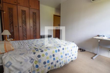 Casa à venda com 310m², 3 quartos e 4 vagas Casa à venda com 310m², 3 quartos e 4 vagasSuite 1