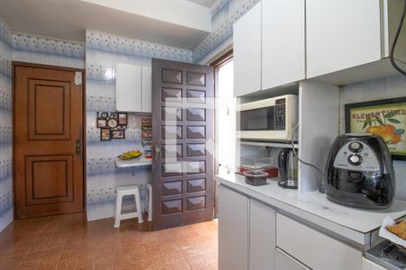 Casa à venda com 310m², 3 quartos e 4 vagas Casa à venda com 310m², 3 quartos e 4 vagasCozinha